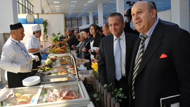 ARMENIA BUSINESS PARTNER 2013 - 18