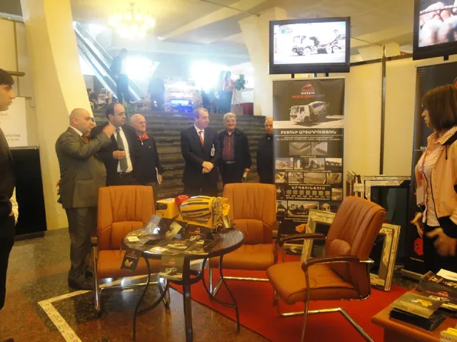 CONSTRUCTION & INTERIOR 2011 - 9