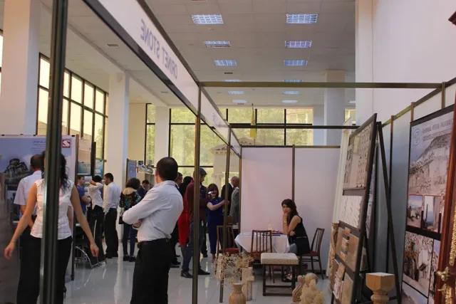 CONSTRUCTION & INTERIOR 2016 - 8