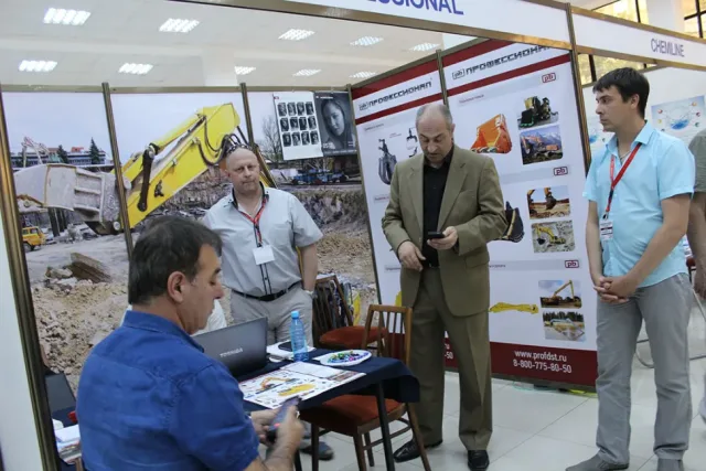 CONSTRUCTION & INTERIOR 2016 - 12
