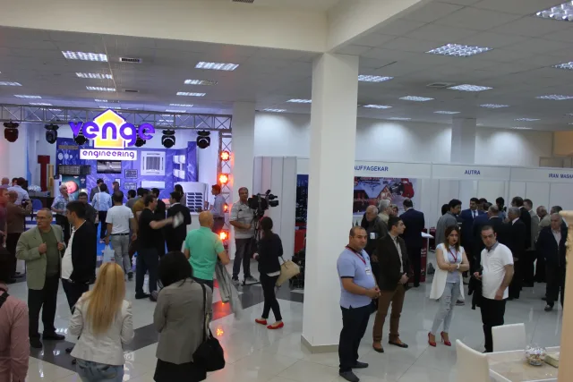 CONSTRUCTION & INTERIOR 2017 - 5